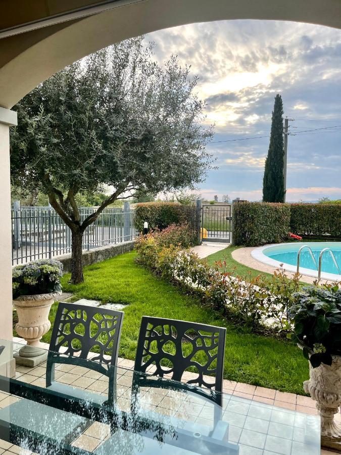 Dimora Di Charme Con Piscina E Giardino,Vicina Alla Spiaggia Sirmione Exterior photo
