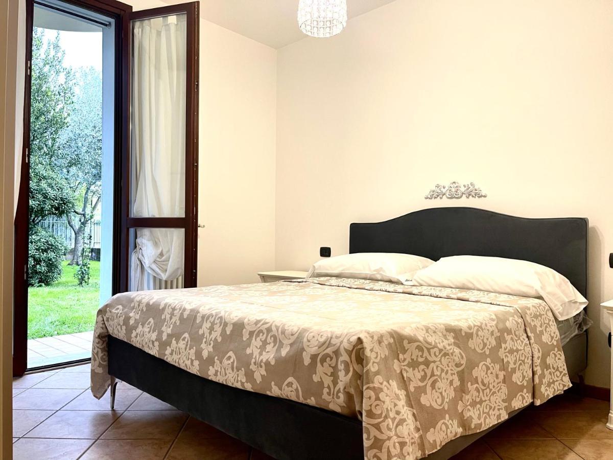 Dimora Di Charme Con Piscina E Giardino,Vicina Alla Spiaggia Sirmione Exterior photo