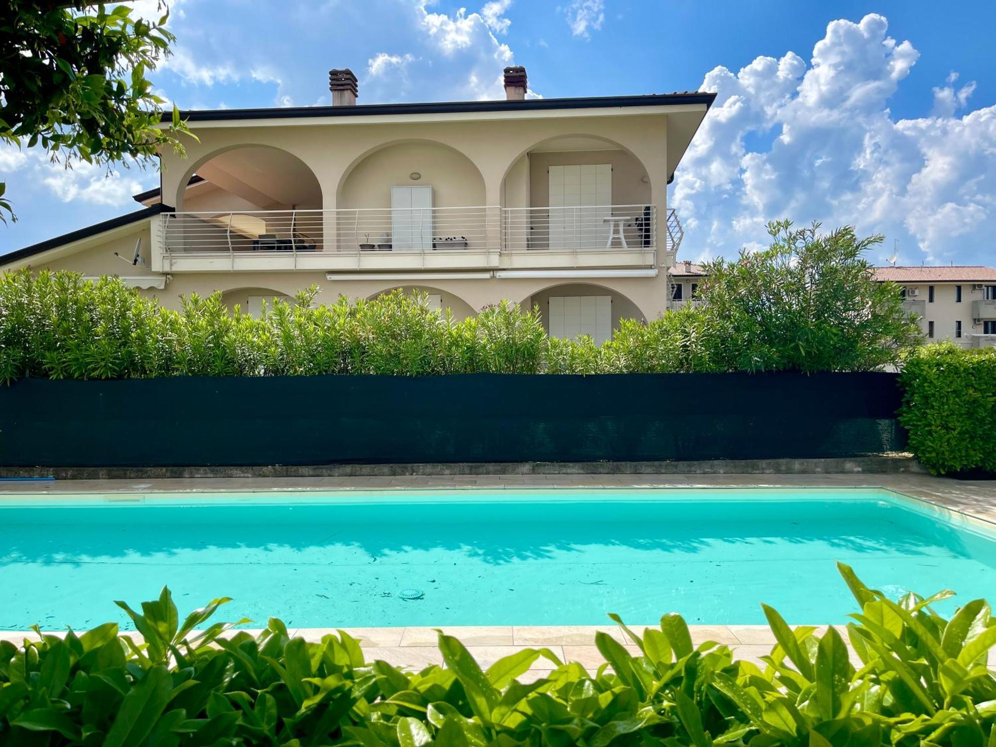 Dimora Di Charme Con Piscina E Giardino,Vicina Alla Spiaggia Sirmione Exterior photo